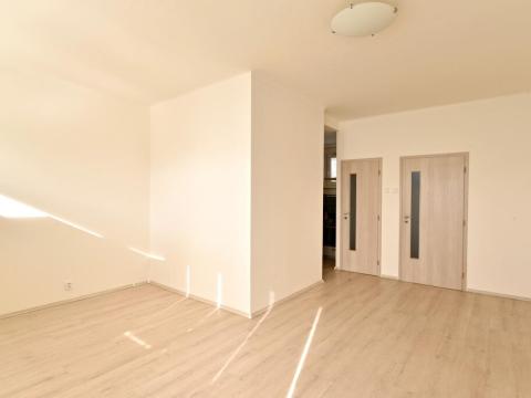 Pronájem bytu 1+kk, Praha - Krč, Obětí 6. května, 40 m2