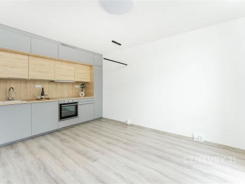 Pronájem bytu 2+kk, Praha, Bukovecká, 33 m2