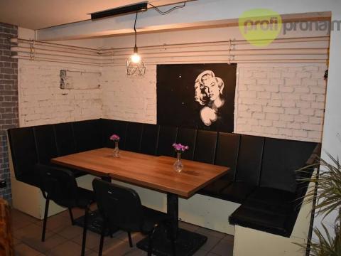 Pronájem komerční nemovitosti, Holešov, nám. Dr. E. Beneše, 220 m2