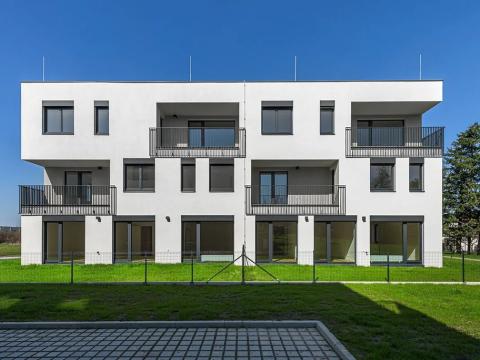 Prodej bytu 1+kk, Praha - Zličín, Strážovická, 33 m2