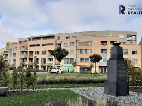 Prodej atypického bytu, Kroměříž, náměstí Míru, 178 m2