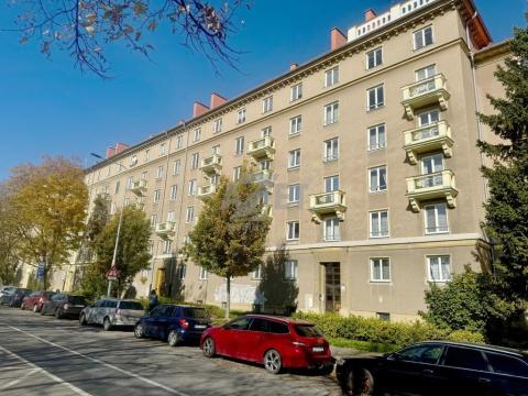 Prodej bytu 2+kk, Ostrava - Poruba, nábřeží Svazu protifašistických bojovníků, 56 m2