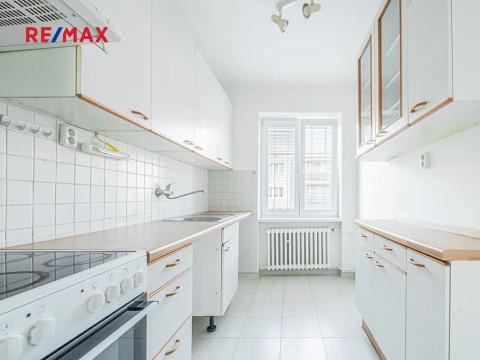 Prodej bytu 3+1, Hostivice, Na Pískách, 69 m2