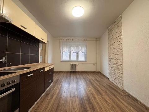 Pronájem bytu 2+1, Kynšperk nad Ohří, Sokolovská, 63 m2