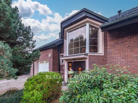 Prodej rodinného domu, Jesenice - Horní Jirčany, U vodojemu, 177 m2