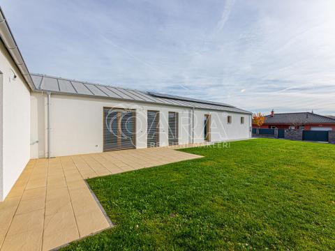 Prodej rodinného domu, Radějovice, 218 m2