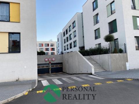 Pronájem garáže, Kladno, Benediktínská, 16 m2