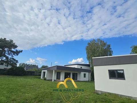 Prodej výrobních prostor, Doubravička, 195 m2