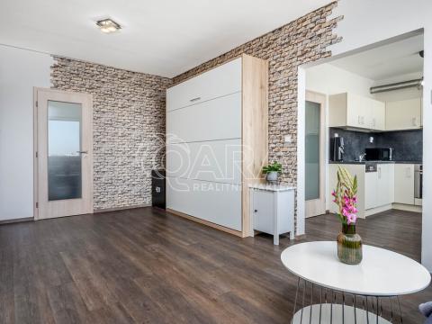 Pronájem bytu 1+1, Praha - Hostivař, plukovníka Mráze, 45 m2