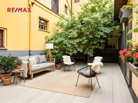 Prodej kanceláře, Praha - Karlín, Pernerova, 60 m2