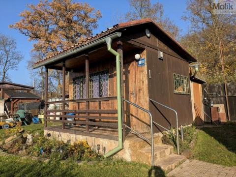 Prodej chaty, Chlumec, U zámeckého rybníka, 16 m2