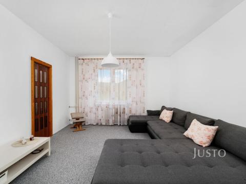 Pronájem bytu 2+1, Adamov, Komenského, 53 m2