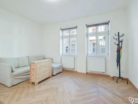 Pronájem bytu 2+kk, Olomouc, Ostružnická, 43 m2