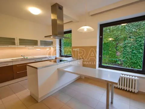 Pronájem rodinného domu, Praha - Kunratice, Ke hrádku, 417 m2
