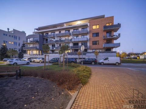 Prodej bytu 3+kk, Hradec Králové, Antonína Petrofa, 103 m2