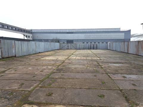 Pronájem komerčního pozemku, Kladno, Huťská, 425 m2