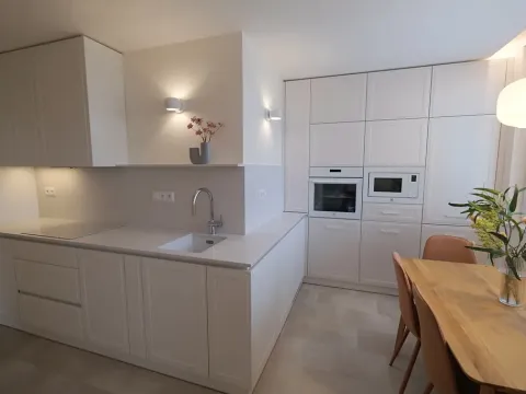 Pronájem bytu 2+1, Uherský Brod, Šaripova, 54 m2