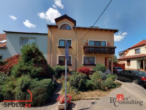 Prodej bytu 3+kk, Újezd u Brna, 9. května, 83 m2