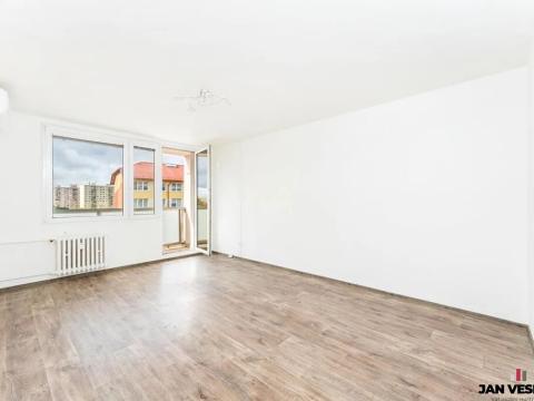 Prodej bytu 3+1, Praha - Horní Počernice, Lhotská, 73 m2