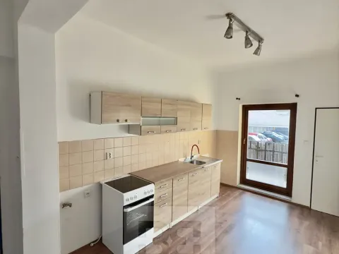Pronájem bytu 3+1, Slaný, Brožovského, 90 m2