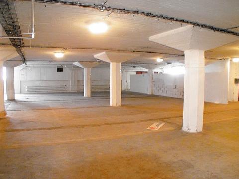 Pronájem skladu, Praha - Holešovice, Sanderova, 151 m2