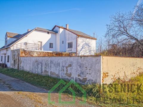 Prodej rodinného domu, Supíkovice, 530 m2