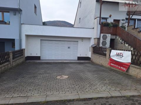 Prodej garáže, Chlumec, 105 m2