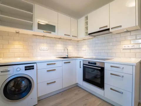 Pronájem bytu 1+1, Chvaletice, Obránců míru, 30 m2