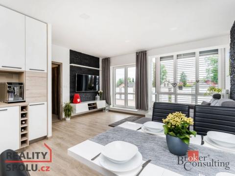 Pronájem bytu 3+kk, Hradec Králové - Svobodné Dvory, K Meteoru, 122 m2