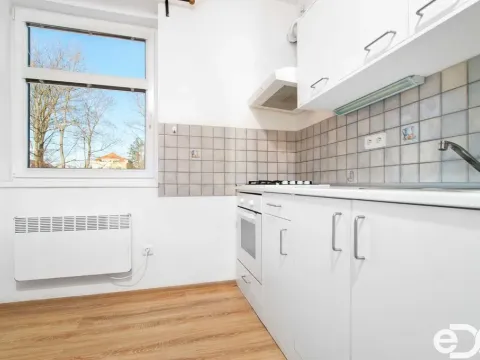 Pronájem bytu 3+1, Opatovice nad Labem, Hradecká, 70 m2