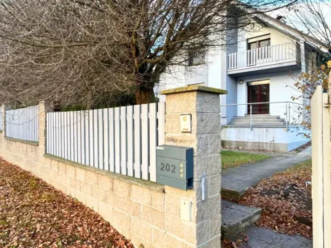 Pronájem rodinného domu, Kyšice, V. Vlčka, 222 m2