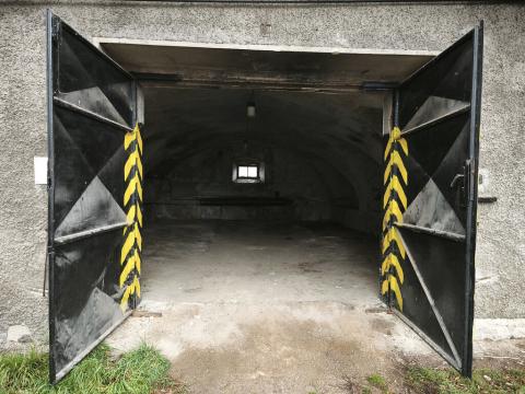 Pronájem ostatní, Holovousy