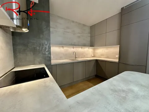 Pronájem bytu 2+kk, Praha, Stočesova, 58 m2