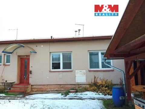 Pronájem bytu 1+1, Dvůr Králové nad Labem, Slovany, 40 m2