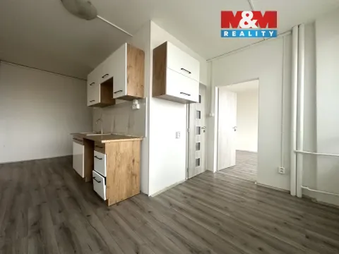 Pronájem bytu 3+1, Klášterec nad Ohří, Budovatelská, 63 m2
