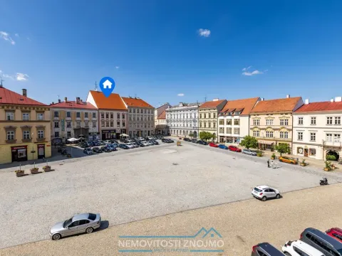 Pronájem atypického bytu, Znojmo, Horní náměstí, 260 m2