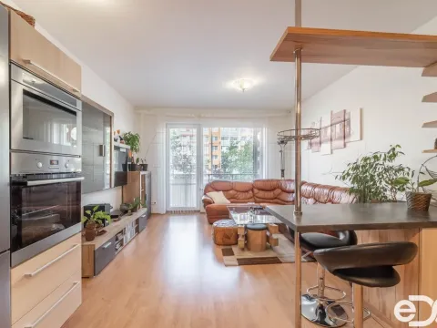 Pronájem bytu 3+kk, Praha, Hornoměcholupská, 65 m2