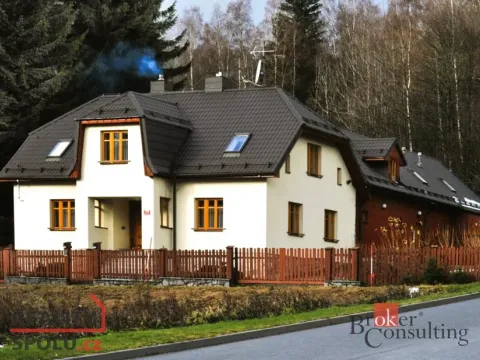 Prodej ubytování, Srní, 439 m2