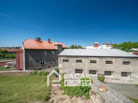 Prodej výrobních prostor, Tršice, 1000 m2