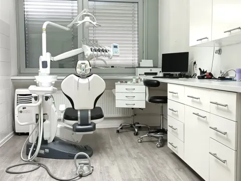 Pronájem komerční nemovitosti, Praha, Olšanská, 14 m2