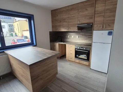 Pronájem rodinného domu, Tuchlovice, Karlovarská, 79 m2