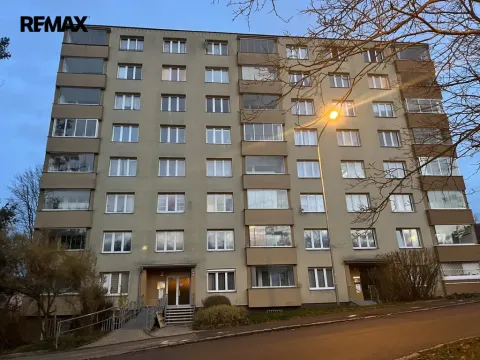 Prodej bytu 2+1, Karlovy Vary - Drahovice, Gagarinova, 56 m2