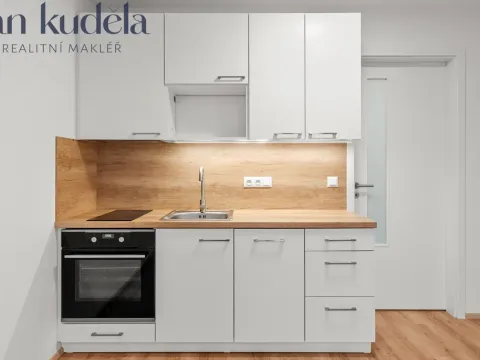 Pronájem bytu 1+kk, Brno, Líšeňská, 29 m2