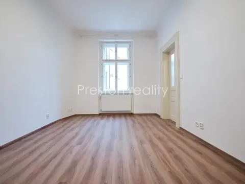 Pronájem bytu 1+1, Praha - Vršovice, Moskevská, 35 m2