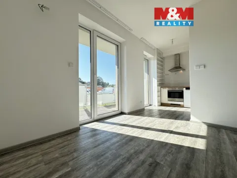 Pronájem bytu 1+kk, Chlumec nad Cidlinou, Rooseveltova, 35 m2