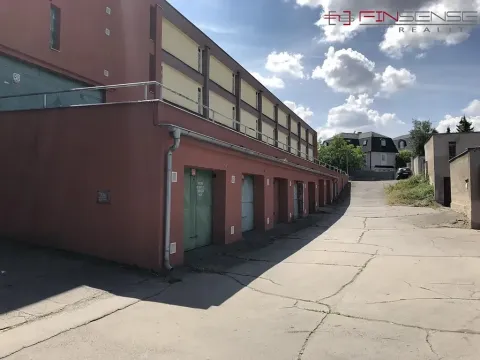 Pronájem garáže, Kladno, Bellevue, 17 m2