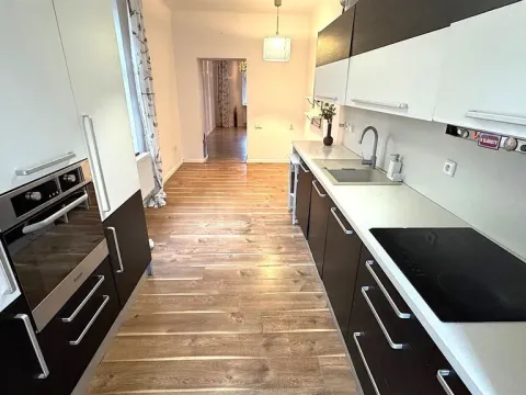 Prodej bytu 3+1, Plzeň - Vnitřní Město, sady 5. května, 76 m2