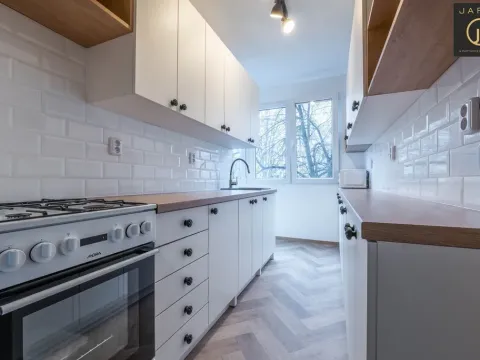 Prodej bytu 3+1, Pardubice, Kosmonautů, 57 m2