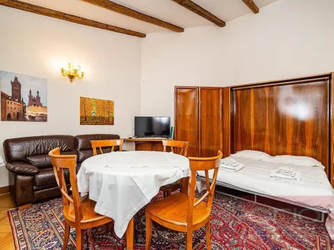 Pronájem bytu 1+kk, Praha - Vinohrady, Italská, 49 m2