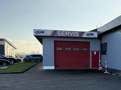 Pronájem skladu, Hradec Králové, Vlčkovická, 100 m2